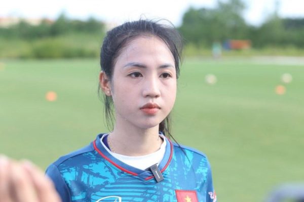 Nhan sắc cuốn hút của Hotgirl Trần Thị Duyên