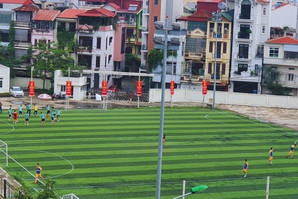 Sân bóng 69 Hoàng Cầu