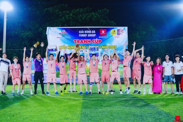 Sân bóng Quốc Hưng Arena