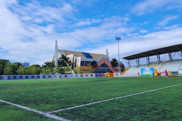 Sân bóng Tô Ngọc Vân