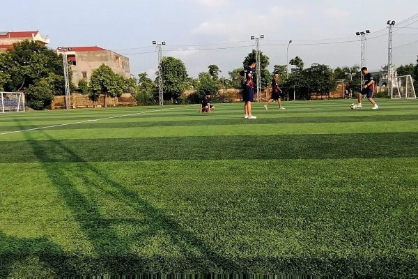 Sân bóng đá Minh Khai 