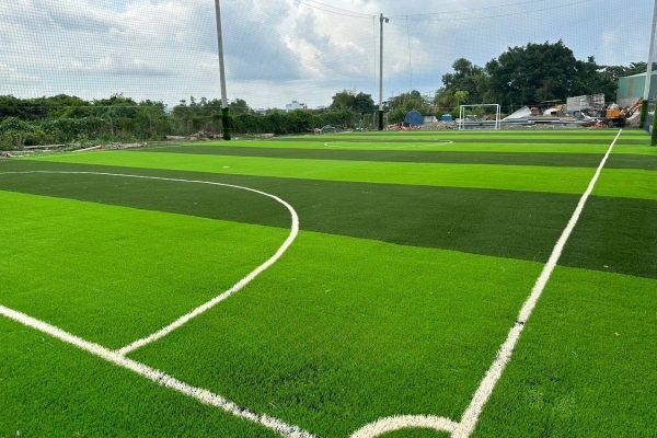 Sân bóng đá Phúc Lợi