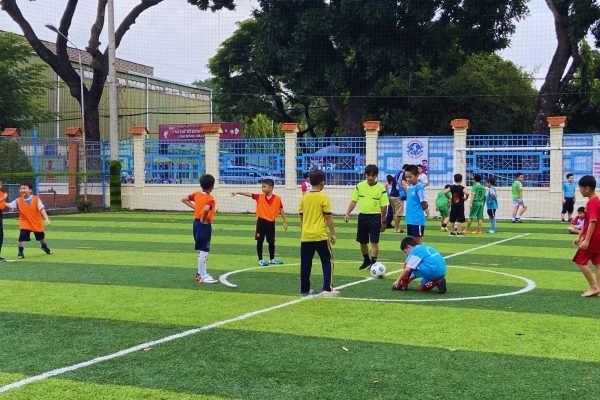 Sân bóng đá Trung tâm Thể dục Thể thao Phú Nhuận