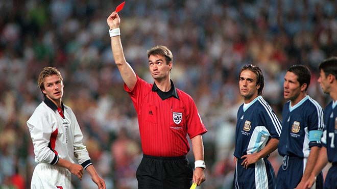 World Cup 1998 David Beckham bị thẻ đỏ và tiếng khóc xé lòng