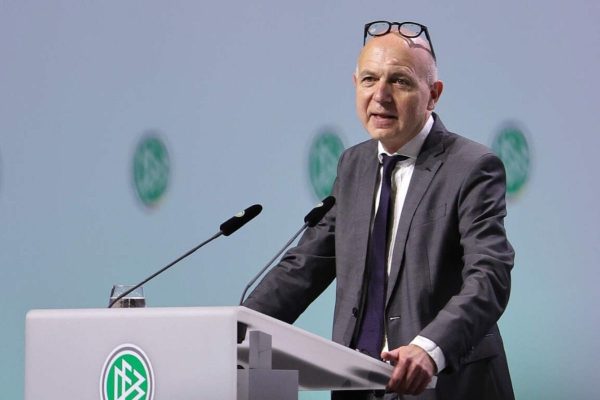 Chủ tịch DFB Bernd Neuendorf tỏ ra không hài lòng với việc tẩy chay World Cup