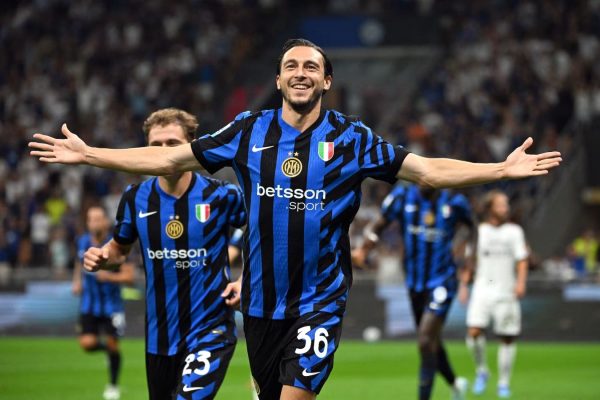 Inter Milan thắng Lecce và nới rộng khoảng cách với ngôi đầu Serie A lên 6 điểm