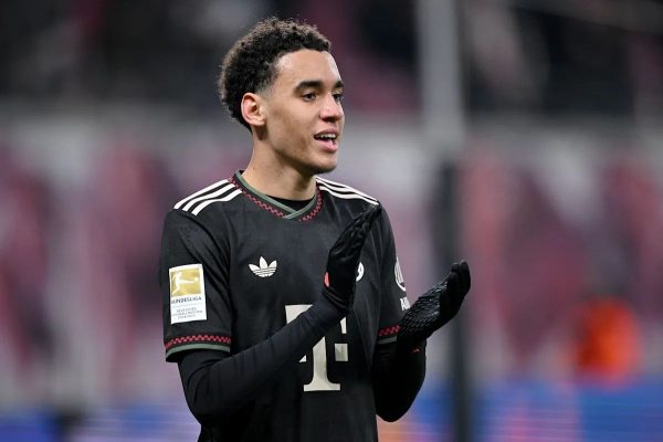Musiala kiến tạo giúp Michael Olise ghi bàn ấn định chiến thắng 5-1 cho Bayern