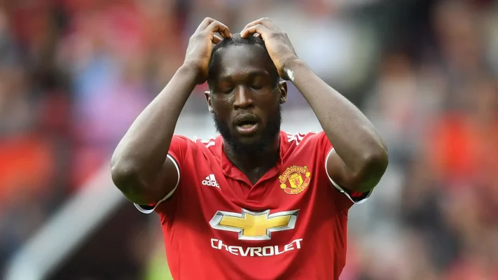Gia nhập Manchester United, Lukaku bước vào giai đoạn nhiều kỳ vọng nhưng cũng đầy tranh cãi.