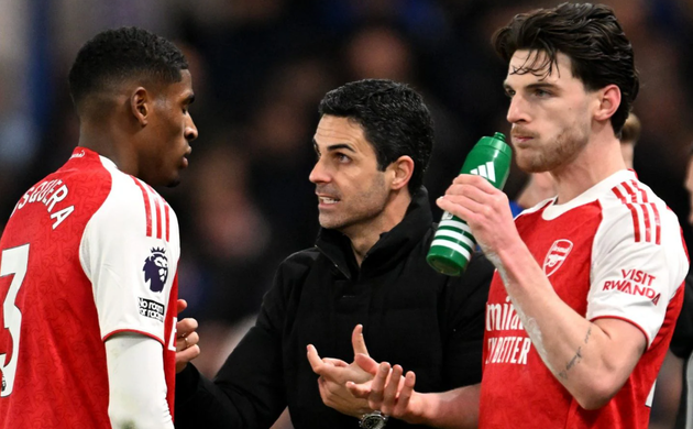 Arsenal đối mặt bài toán chiến thuật: Ai sẽ dẫn dắt hàng công tại Premier League?
