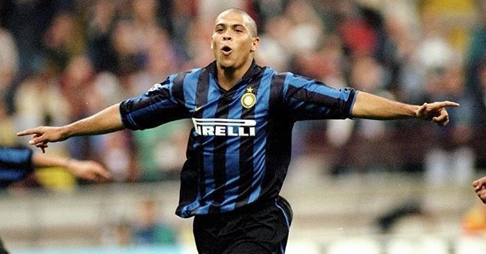 Ronaldo Nazario chơi cho Inter Milan