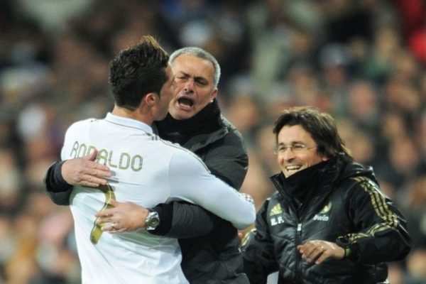 Mối quan hệ đặc biệt giữa HLV Mourinho và Ronaldo
