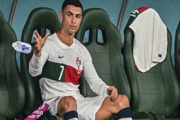 Ronaldo chấp nhận vị trí dự bị nếu ban huấn luyện muốn