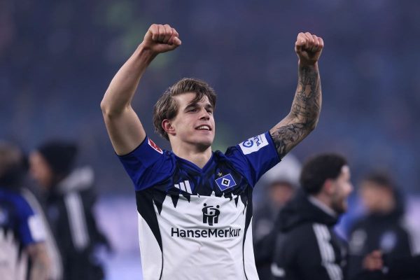 Vušković đang khoác áo Hamburger SV theo dạng cho mượn từ Tottenham Hotspur