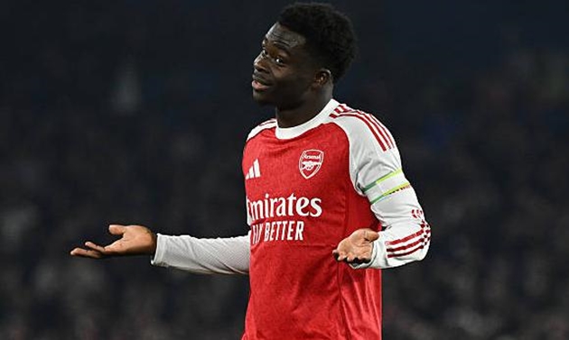 Saka bị chỉ trích – Arsenal lộ vấn đề hàng công