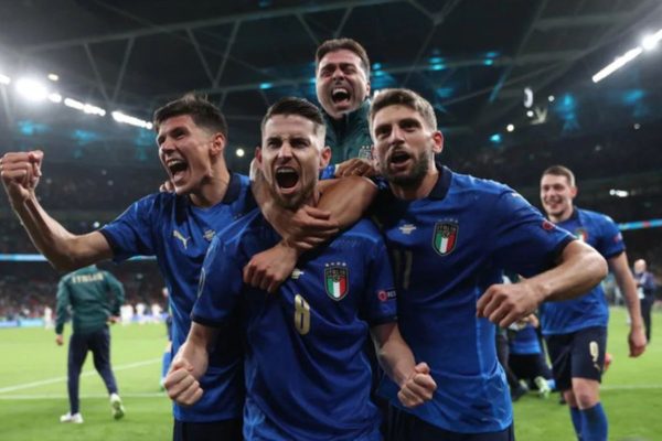 Đội tuyển Italy đánh bại Bắc Ireland 2-0 ở bán kết play-off World Cup 2026
