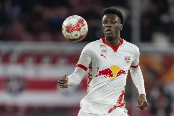 Dortmund theo dõi sát Gadou của Red Bull Salzburg