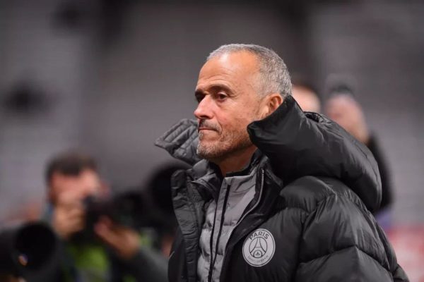 HLV Luis Enrique quyết định từ chối MU