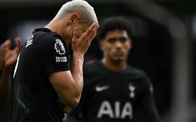 Tottenham chìm sâu khủng hoảng: Nguy cơ xuống hạng lớn nhất lịch sử hiện đại