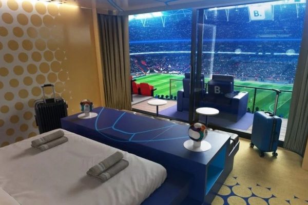 World Cup 2026 cho phép người hâm mộ nghỉ qua đêm ngay tại sân Azteca